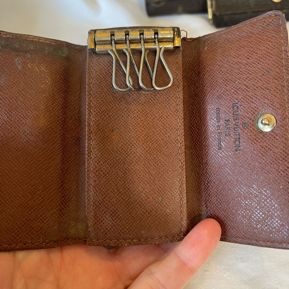 PROJECT BUNDLE of 3 Louis Vuitton Brown Monogram Key cases - Picture 5 of 15
